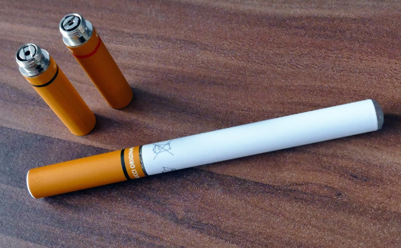 vape pen with batteries